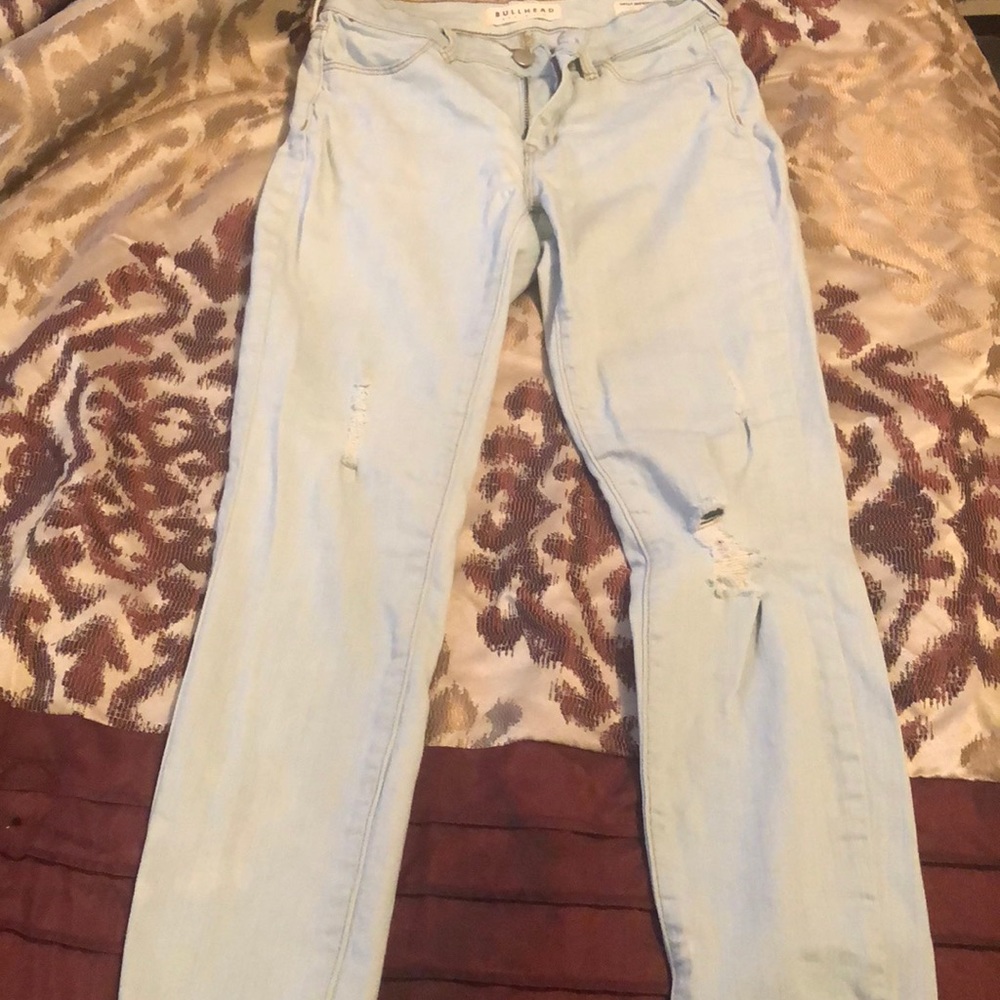 Light wash blue skinny jeans